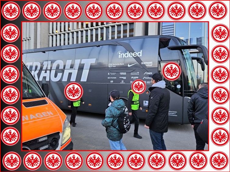 Mannschaftsbus (02)